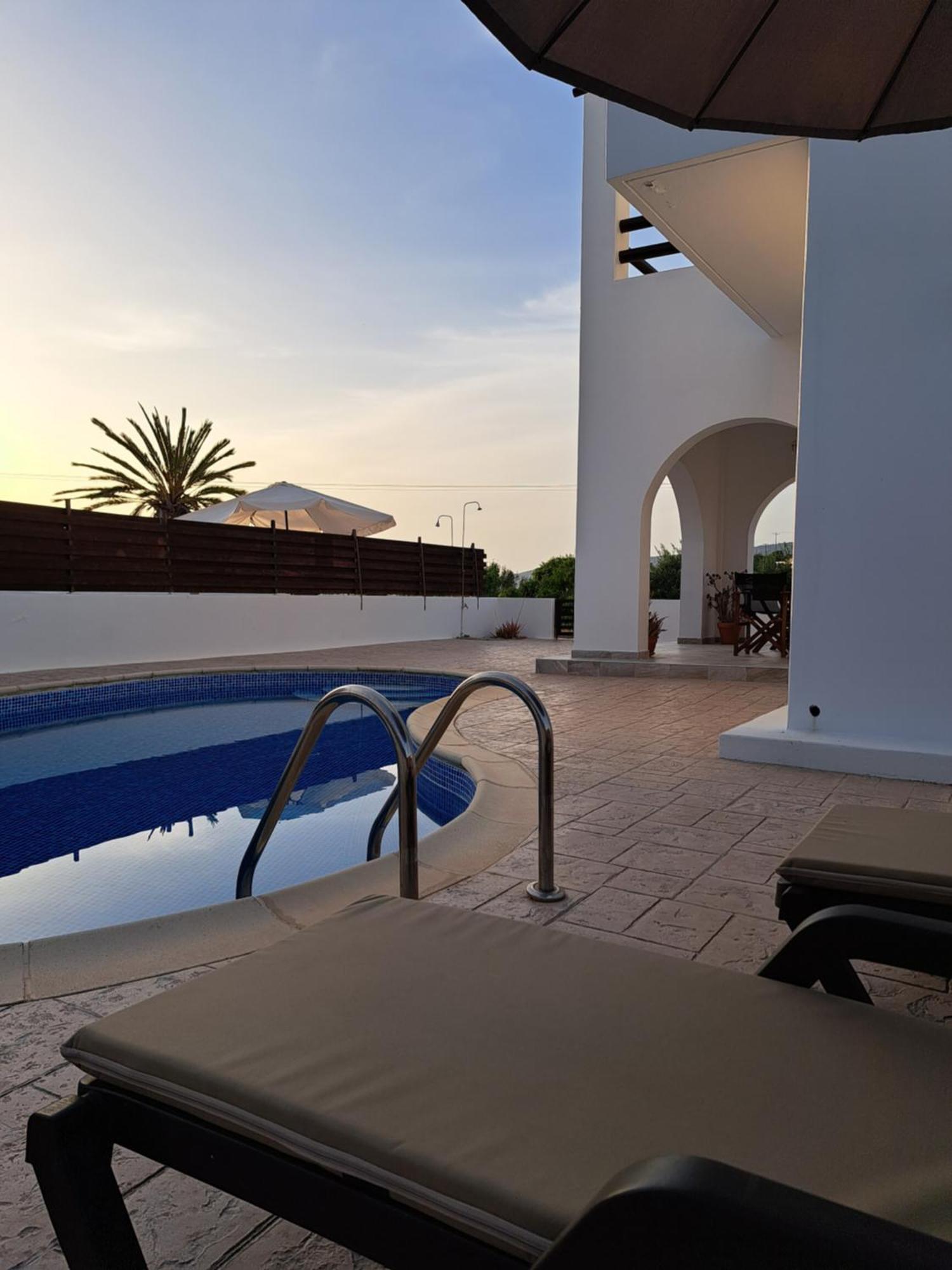 Nireas Villa Paphos Extérieur photo